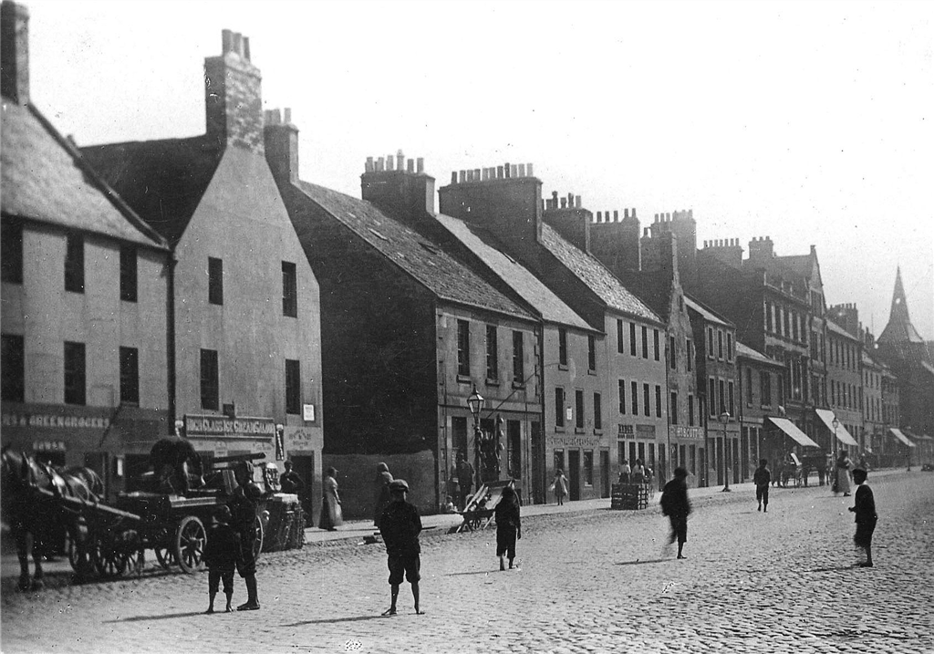 High Street kids